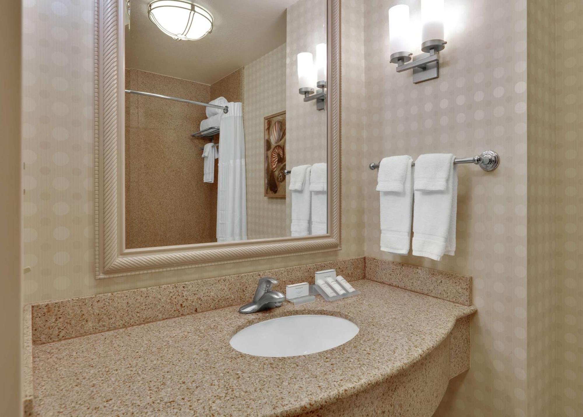 Hilton Garden Inn San Diego Del Mar Bagian luar foto