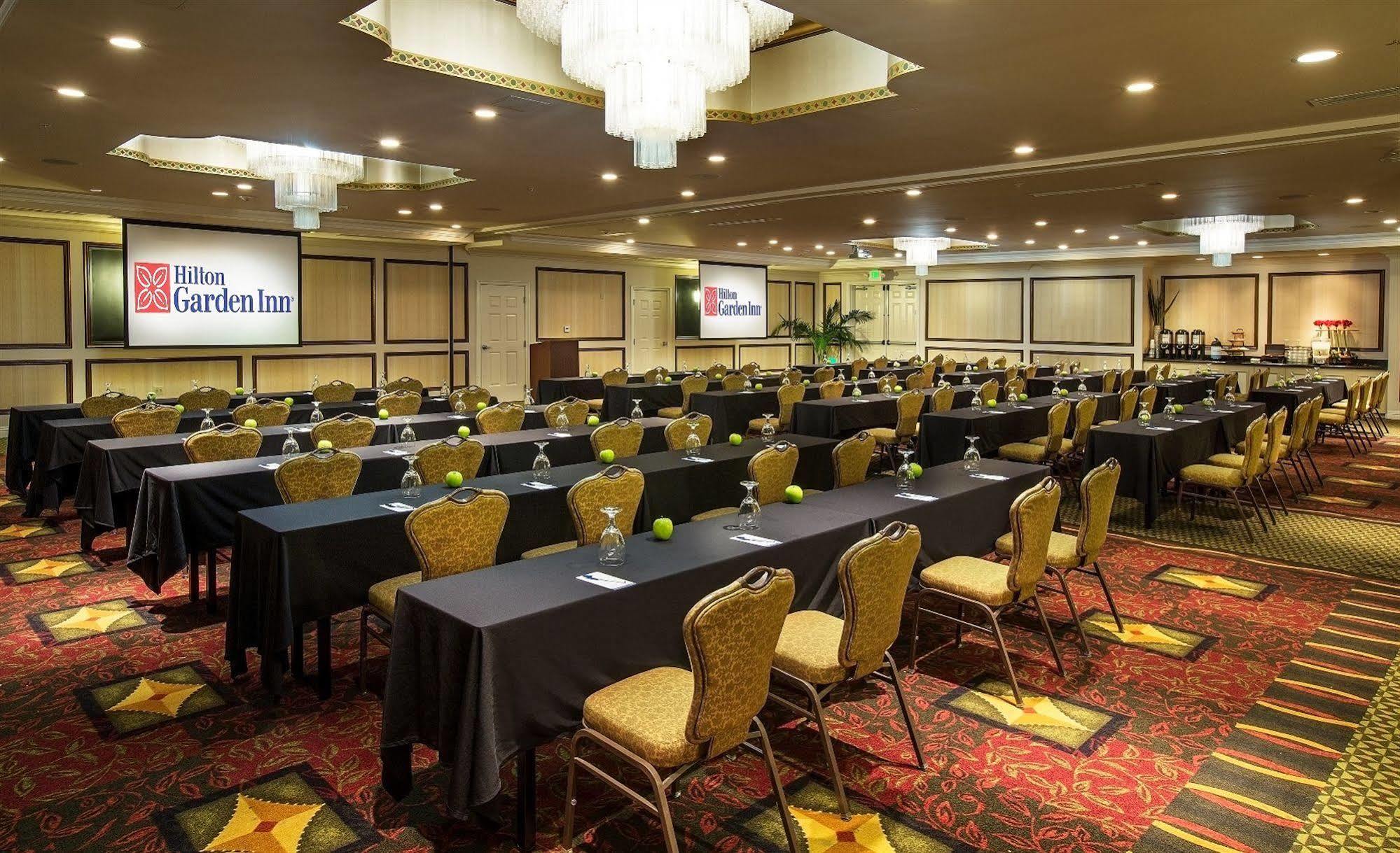 Hilton Garden Inn San Diego Del Mar Bagian luar foto